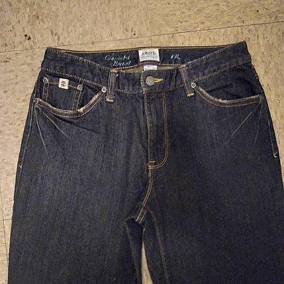 NWOT! IZOD Classic Boot Cut Jeans, 8 - Picture 9 of 16